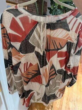 NWOT | Macy's | Abstract Leaf Print Top | XL